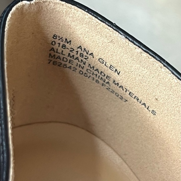 Anna Black Flats Minimalist Loafers - Picture 4 of 5